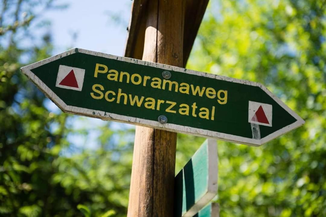 Bungalow Schwarzatalblick In Bad Blankenburg Ortsteil Boehlscheiben Bagian luar foto
