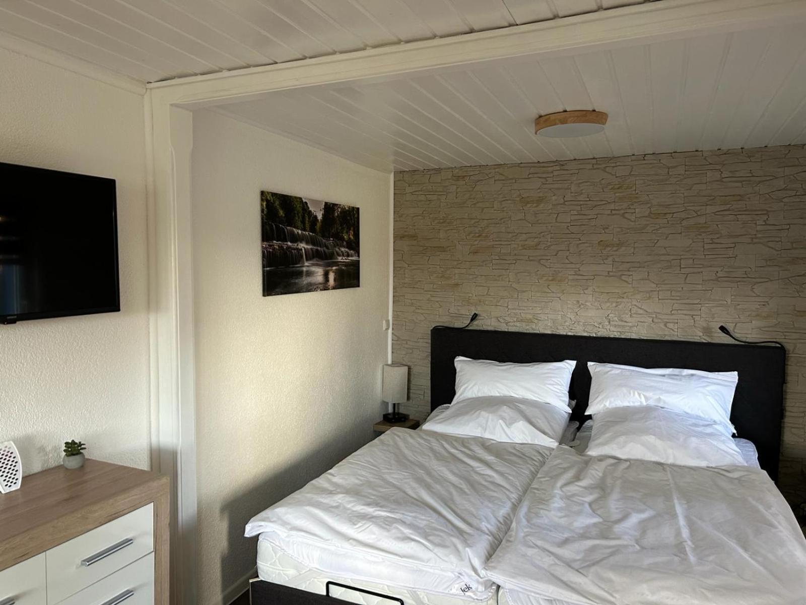 Bungalow Schwarzatalblick In Bad Blankenburg Ortsteil Boehlscheiben Bagian luar foto